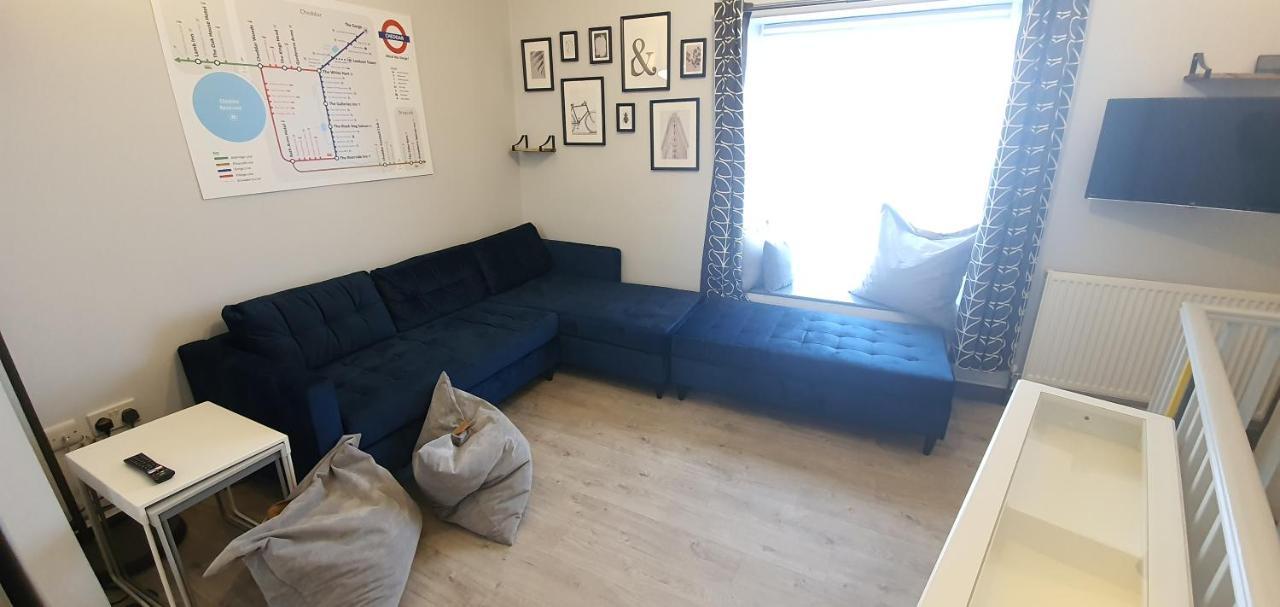 Cheddar Village Apartment Eksteriør bilde